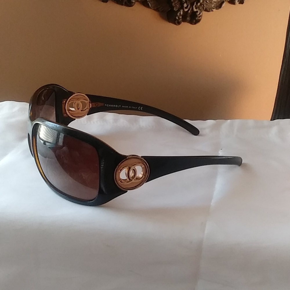 Chanel sunglasses💥💥FLASH SALE💥💥